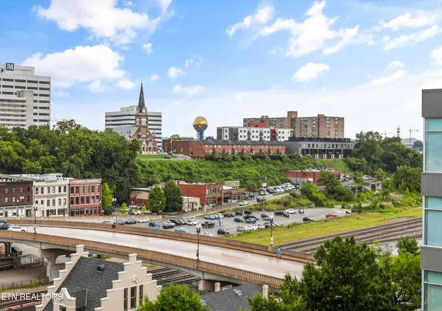 Listing Photo 1 - Condo for sale in building located at 333 W Depot Ave, Knoxville, TN 37917 - Unit #602