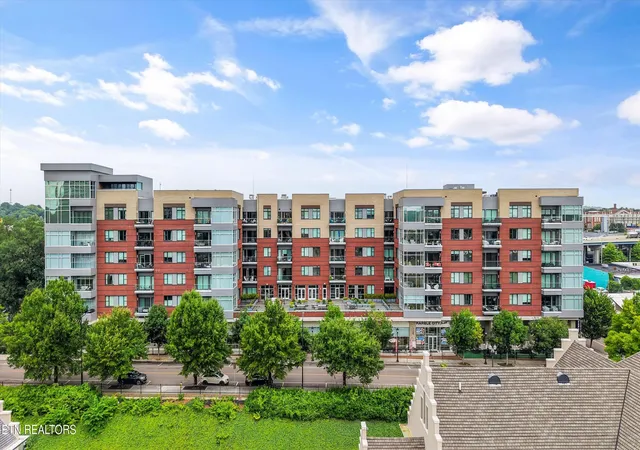 1st image of 333 W Depot Ave, Knoxville, TN 37917
