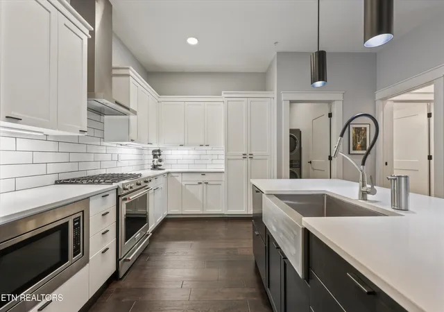 5th image of 333 W Depot Ave, Knoxville, TN 37917