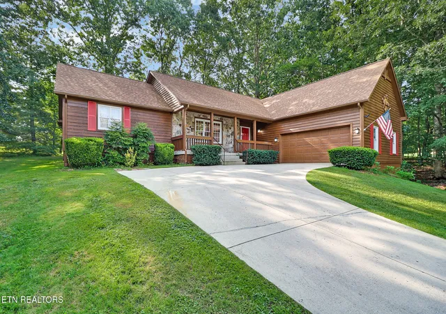 3rd image of 25 Amesbury Ct, Crossville, TN 38558 | MLS# 1351987