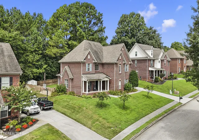 Photo 2 of Sale Pending at 1019 Andover View Ln, Knoxville, TN 37922 | MLS# 1349429 | Listing updated on 2026-08-17
