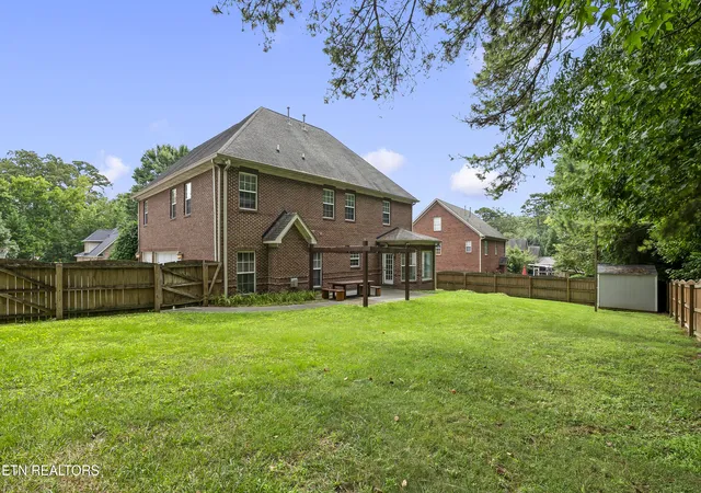 Photo 4 of Sale Pending at 1019 Andover View Ln, Knoxville, TN 37922 | MLS# 1349429 | Listing updated on 2026-08-17