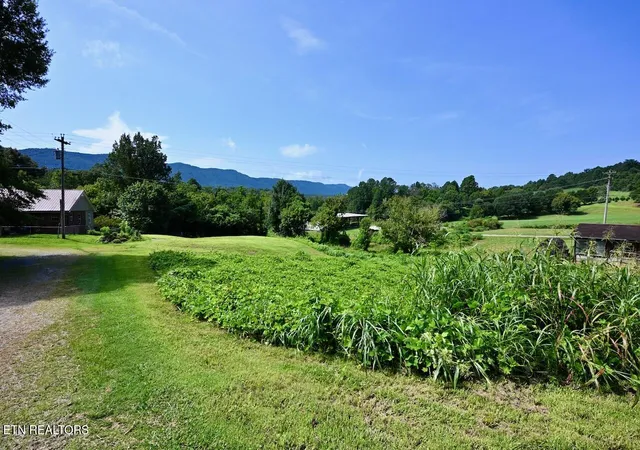 38th image of 2030 Six Mile Rd, Maryville, TN 37803 | MLS# 1351841