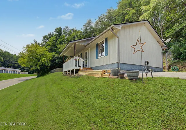 1st image of 524 Pine Mountain Rd, Pigeon Forge, TN 37863 | MLS# 1350168