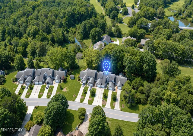 Photo 3 of Condo for sale at 490 River Bnd Dr, Crossville, TN 38555 | MLS# 1349486 | Listing updated on 2026-09-11