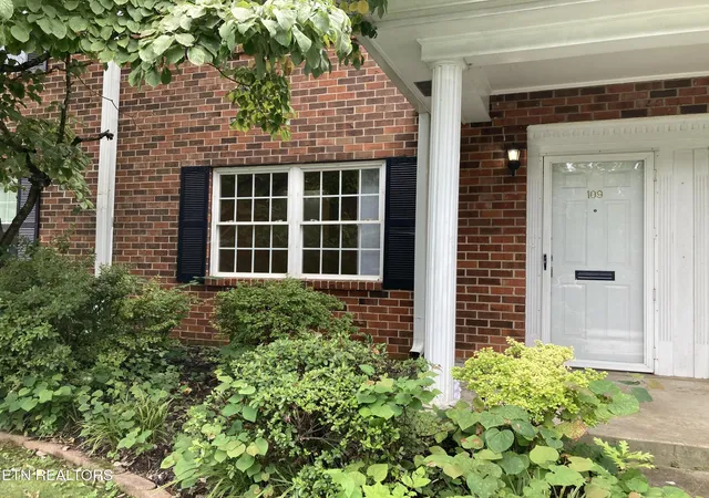 Photo 2 of Sale Pending at 481 Broome Rd #109, Knoxville, TN 37909 | MLS# 1349482 | Listing updated on 2026-08-19