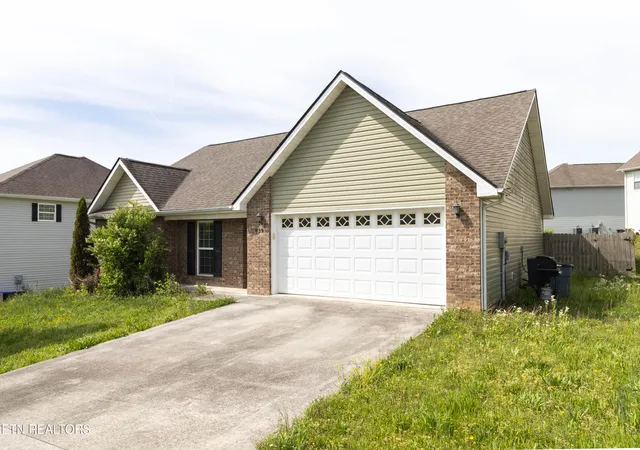 Photo 3 of Single family home for sale at 839 Wells Rd, Maryville, TN 37801 | MLS# 1349704 | Listing updated on 2026-07-28