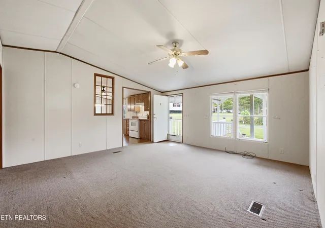 3rd image of 418 Mt View Rd, Robbins, TN 37852 | MLS# 1349518