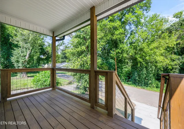 Photo 3 of Single family home for sale at 2938 Hillside Ave, Knoxville, TN 37914 | MLS# 1349510 | Listing updated on 2026-09-17
