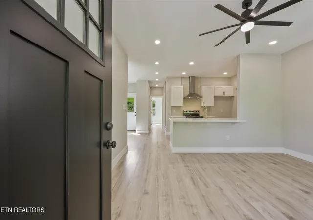 Photo 3 of Single family home for sale at 2938 Hillside Ave, Knoxville, TN 37914 | MLS# 1349510 | Listing updated on 2026-09-17