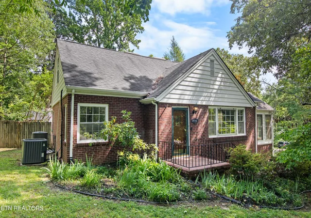Photo 1 of Single family home for sale at 4300 Fulton Dr, Knoxville, TN 37918 | MLS# 1349958 | Listing updated on 2026-08-17