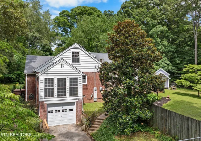 Photo 3 of Single family home for sale at 4300 Fulton Dr, Knoxville, TN 37918 | MLS# 1349958 | Listing updated on 2026-08-17