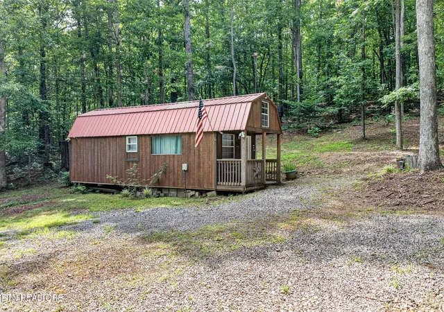 Photo 3 of Single family home for sale at 4207 Chapel Hl Rd, Crawford, TN 38554 | MLS# 1349526 | Listing updated on 2026-09-15