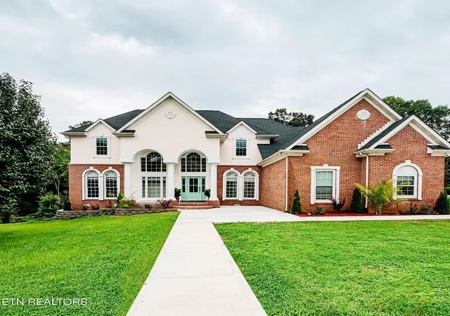 Photo 1 of Single family home for sale at 5619 Fountain Gate Rd, Knoxville, TN 37918 | MLS# 1349632 | Listing updated on 2026-08-31