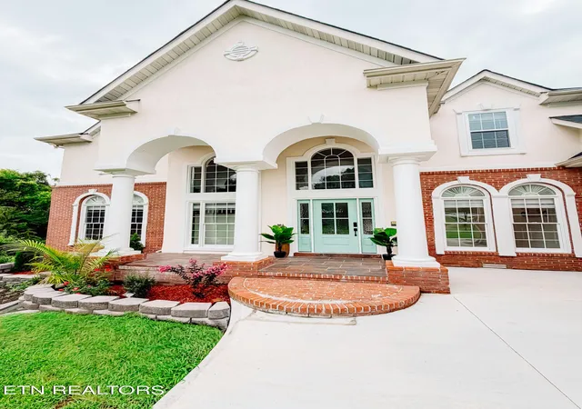 Photo 3 of Single family home for sale at 5619 Fountain Gate Rd, Knoxville, TN 37918 | MLS# 1349632 | Listing updated on 2026-08-31