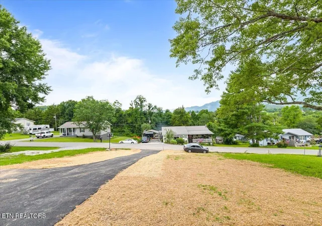2nd image of 309 Valley View Rd, La Follette, TN 37766 | MLS# 1349554