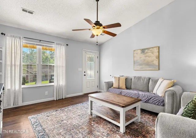 Photo 4 of Single family home for sale at 8138 Marsala Ln, Knoxville, TN 37938 | MLS# 1349809 | Listing updated on 2026-08-20