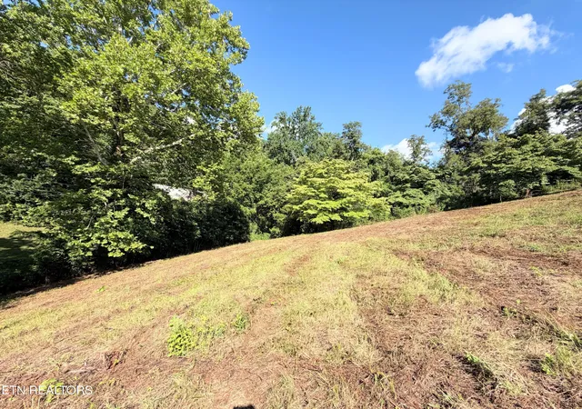 Photo 3 of Sale Pending at Pine Crst Dr, Maynardville, TN 37807 | MLS# 1349571 | Listing updated on 2026-09-30