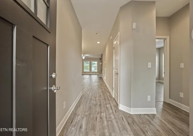 Photo 3 of Single family home for sale at 2037 Wooded Mountain Ln, Knoxville, TN 37922 | MLS# 1349600 | Listing updated on 2026-09-17