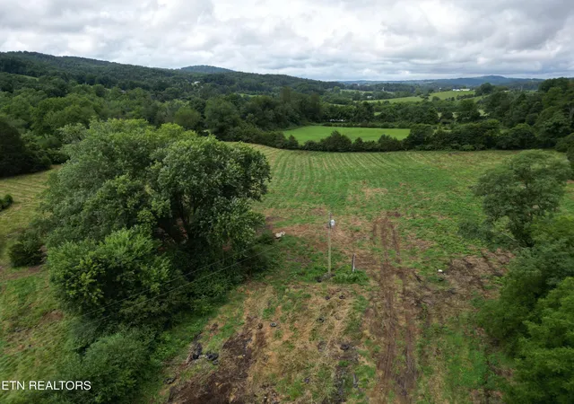 Photo 3 of Sale Pending at 317 Singleton Holw Rd #lot 1, Speedwell, TN 37870 | MLS# 1349785 | Listing updated on 2026-09-24