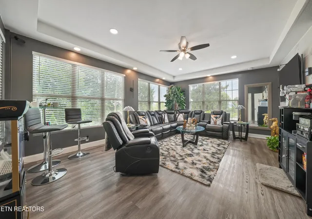 5th image of 3453 Russellwood Dr, Rockford, TN 37853 | MLS# 1349763