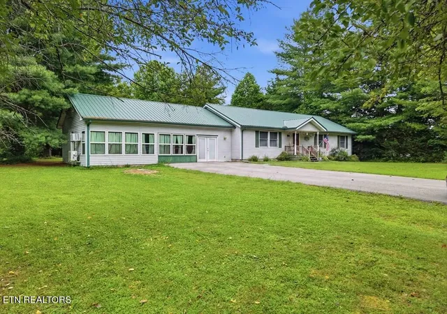 image of 330 Deerfield Rd, Sparta, TN 38583 | MLS# 1349598