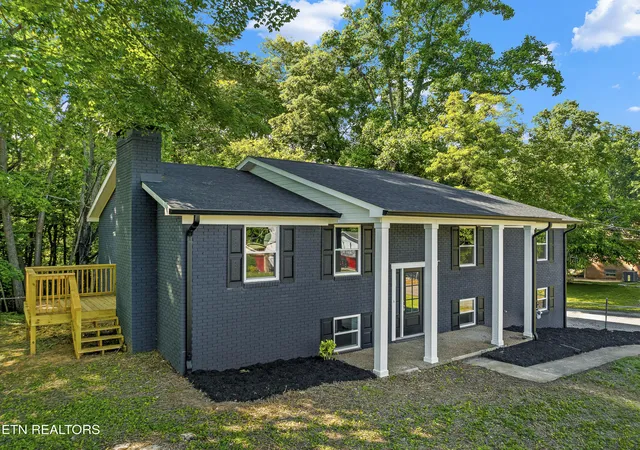 Photo 1 of Sale Pending at 915 Ronald Dr, Talbott, TN 37877 | MLS# 1349605 | Listing updated on 2026-09-06