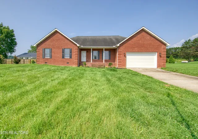 2nd image of 131 El Sara Dr, New Tazewell, TN 37825 | MLS# 1350187