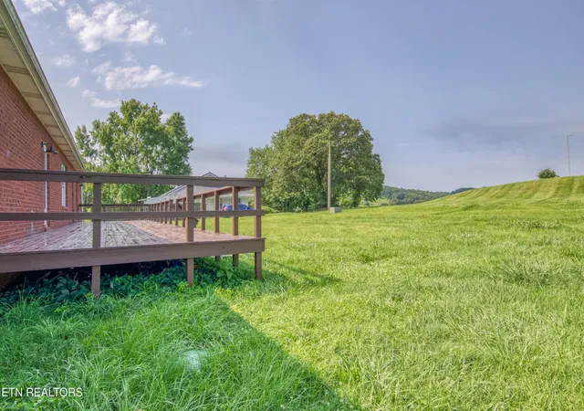 31st image of 131 El Sara Dr, New Tazewell, TN 37825 | MLS# 1350187