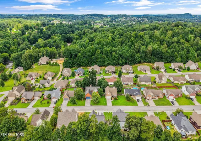 26th image of 566 Hillside Ln, Lenoir City, TN 37771 | MLS# 1350834