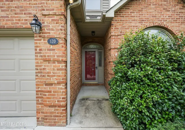 Photo 4 of Sale Pending at 120 Emory Ln, Oak Ridge, TN 37830 | MLS# 1349730 | Listing updated on 2026-09-13