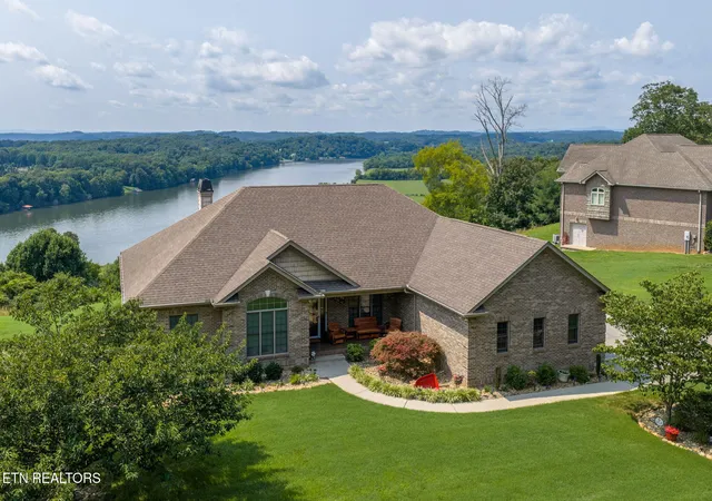 1st image of 645 Fort Hill St, Loudon, TN 37774 | MLS# 1349887