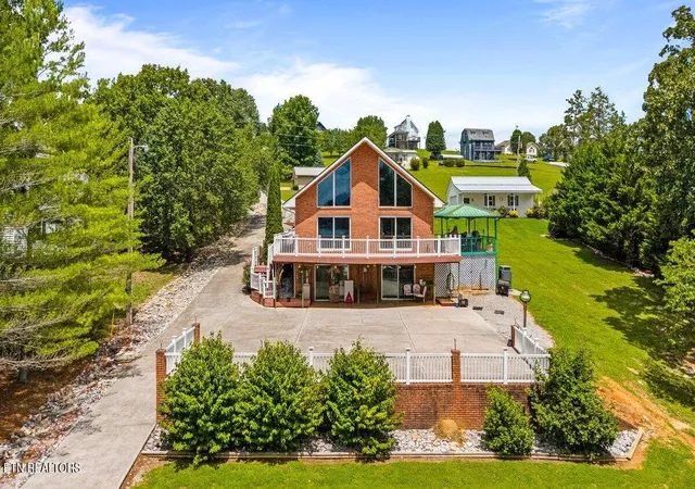 2nd image of 361 Cape Russell Rd, Sharps Chapel, TN 37866 | MLS# 1349858