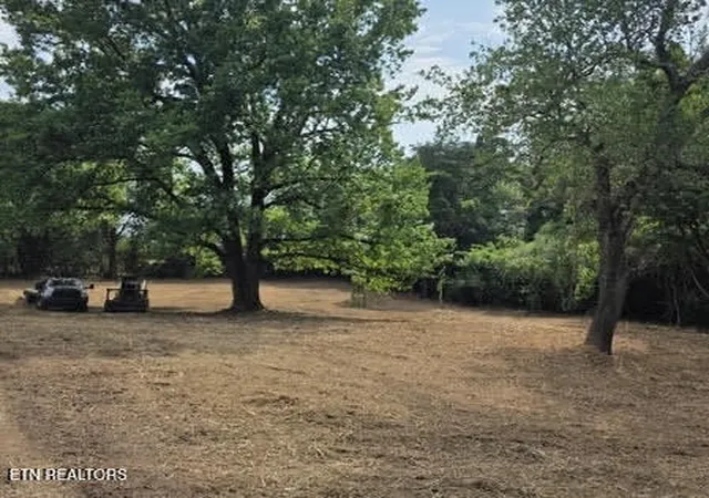 1st image of 609 County Rd, Etowah, TN 37331 | MLS# 1349773