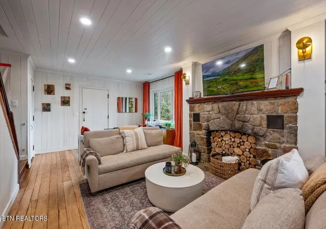 4th image of 302 Newman Rd, Gatlinburg, TN 37738 | MLS# 1350359