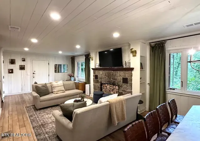5th image of 302 Newman Rd, Gatlinburg, TN 37738 | MLS# 1350359