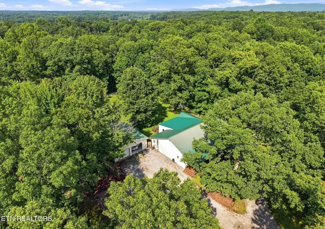 31st image of 131 Critter Crossing Rd, Crossville, TN 38572 | MLS# 1351544