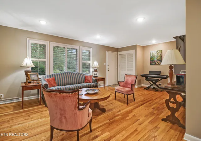 image of 526 Delaware Ave, Oak Ridge, TN 37830 | MLS# 1350676
