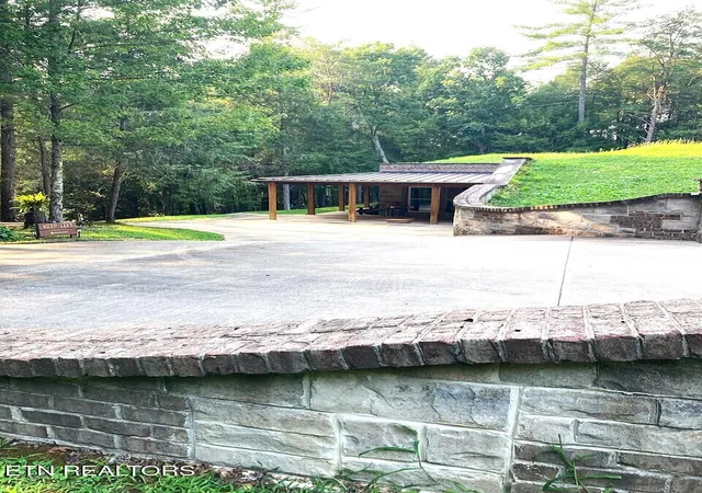 4th image of 381 Lakewood Dr, Jamestown, TN 38556 | MLS# 1349643
