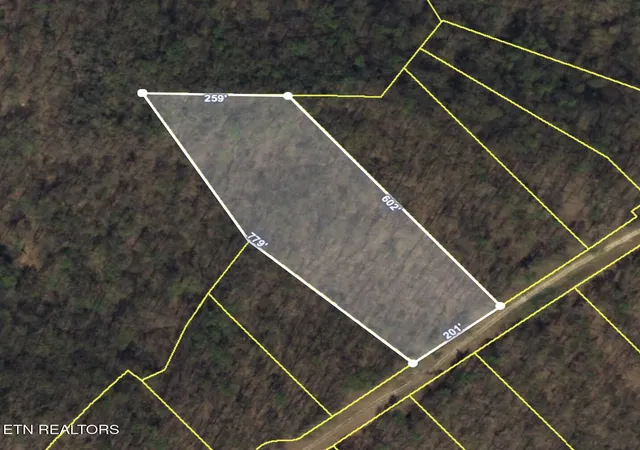 15th image of 634 Cumberland Cove Rd, Monterey, TN 38574 | MLS# 1349638