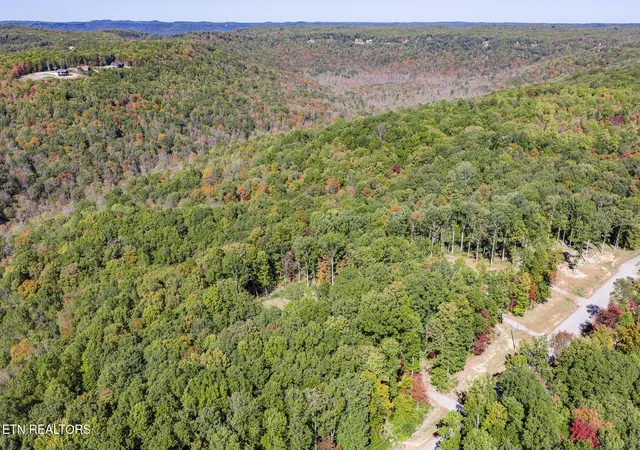 2nd image of 634 Cumberland Cove Rd, Monterey, TN 38574 | MLS# 1349638