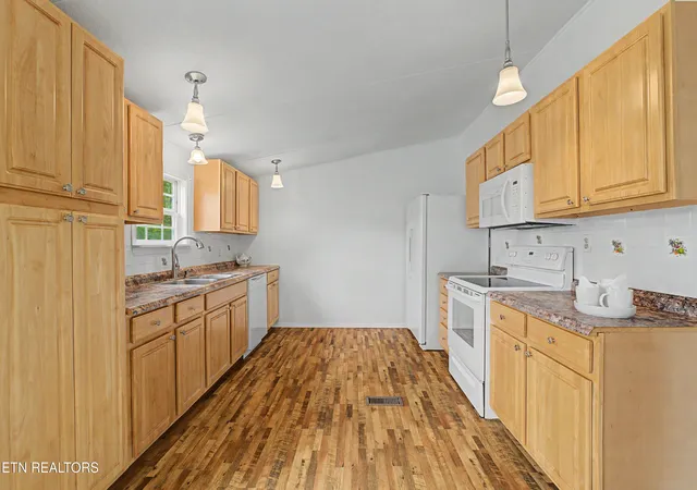 2nd image of 1561 Niles Ferry Rd, Madisonville, TN 37354 | MLS# 1349636