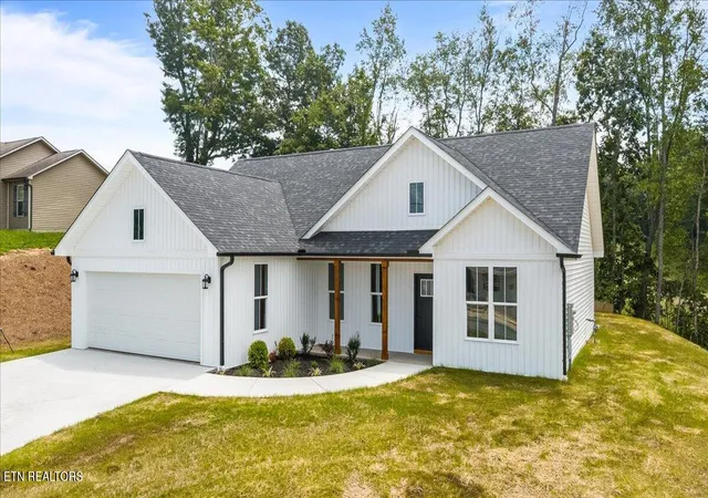 53rd image of 179 Storm Ln, Jacksboro, TN 37757 | MLS# 1349655