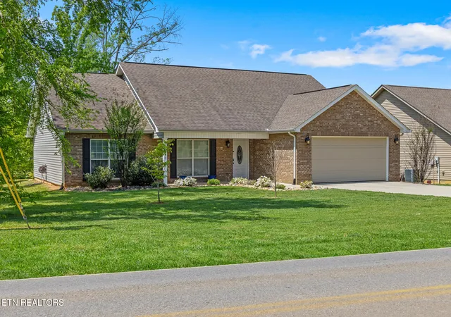 Photo 2 of Single family home for sale at 2623 Best Rd, Maryville, TN 37803 | MLS# 1350206 | Listing updated on 2026-08-01