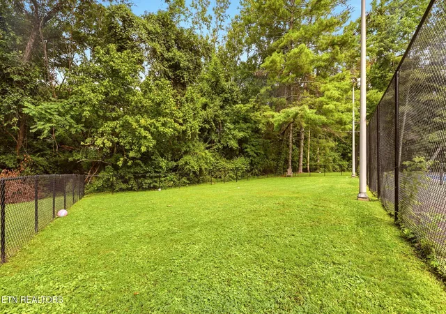 42nd image of 70 Valley Forge Dr, Oak Ridge, TN 37830 | MLS# 1349935