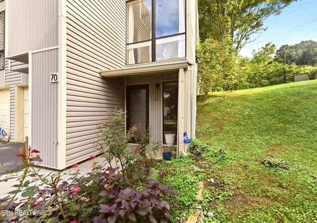 Photo 4 of Condo for sale at 70 Valley Frg Dr, Oak Ridge, TN 37830 | MLS# 1349935 | Listing updated on 2026-09-15