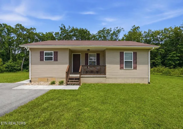 1st image of 44 Dewey Dr, Crossville, TN 38555 | MLS# 1352327