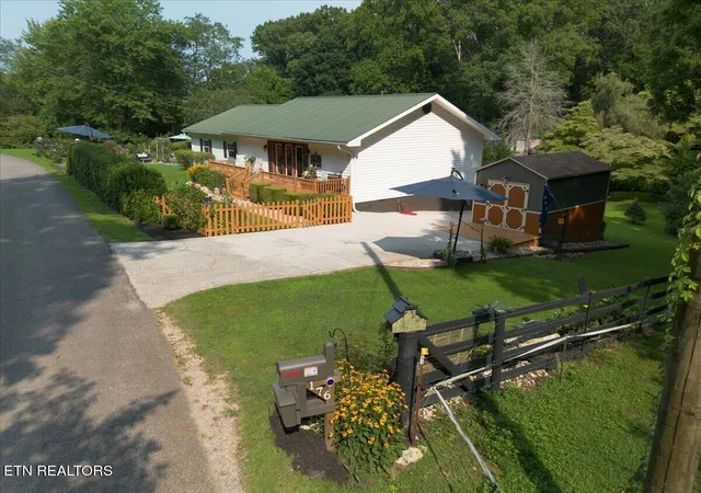 2nd image of 176 Bostie Maire Ln, Clinton, TN 37716 | MLS# 1349818
