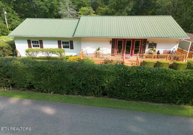 3rd image of 176 Bostie Maire Ln, Clinton, TN 37716 | MLS# 1349818