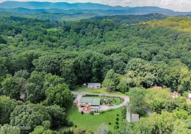 50th image of 176 Bostie Maire Ln, Clinton, TN 37716 | MLS# 1349818